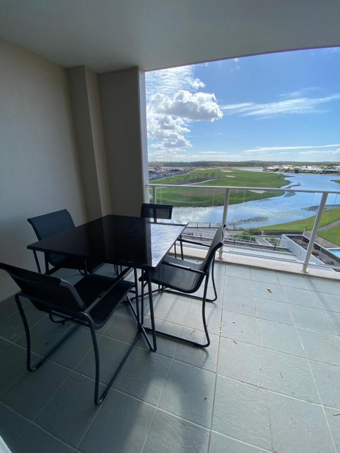 Pelican Waters Resort One Bedroom Apartment Екстериор снимка